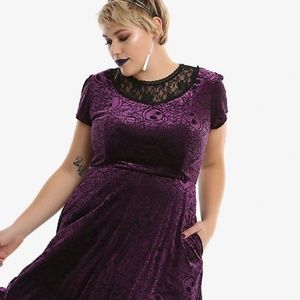 NBC DRESS - SOLD ON MERCARI SORRIES!